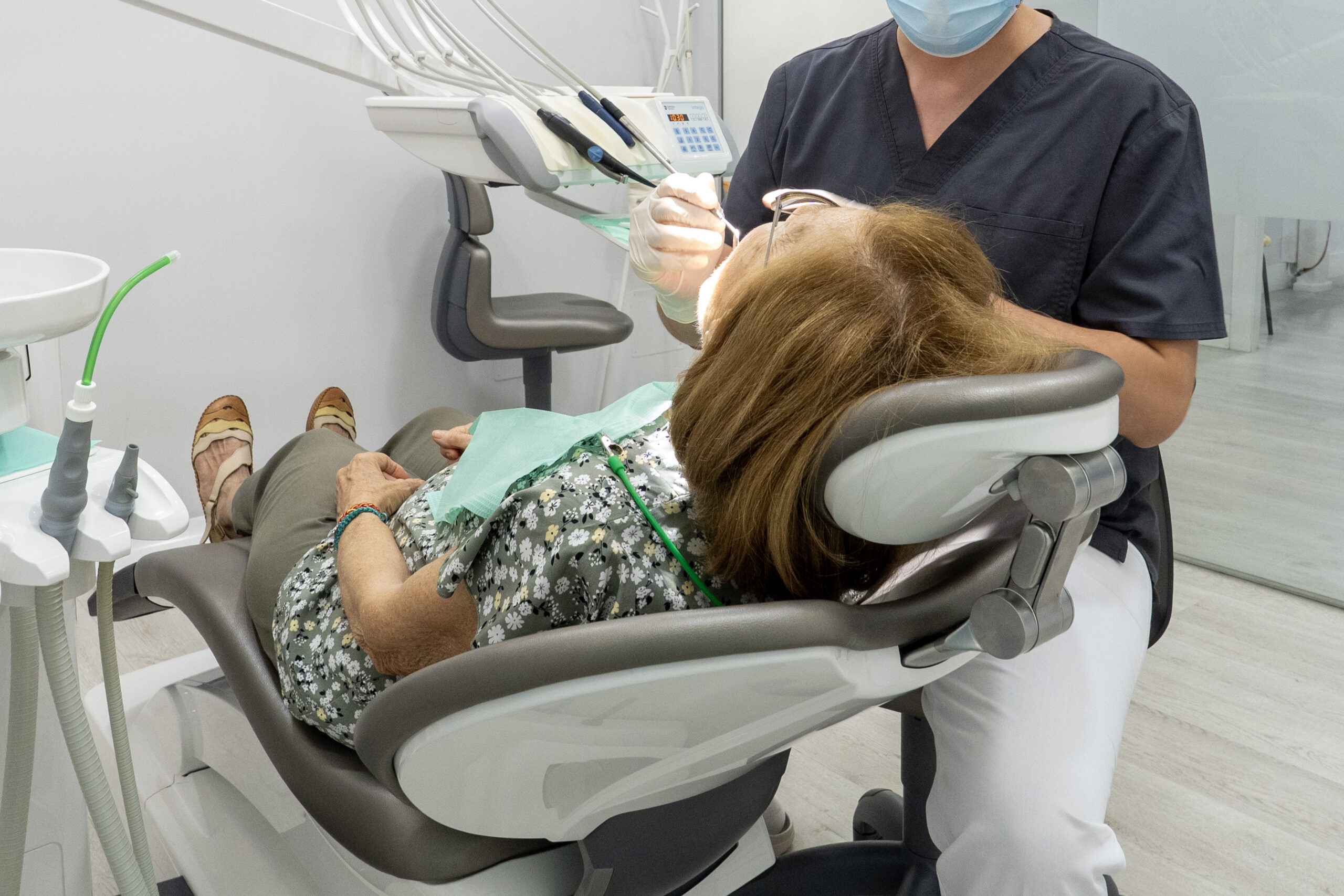 Clínica dental AlphaDent Barrio del Pilar Madrid